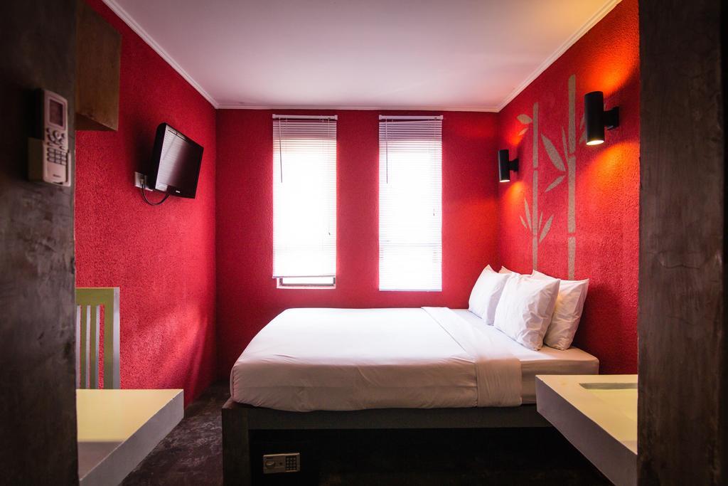 Kayun Hostel Legian Szoba fotó
