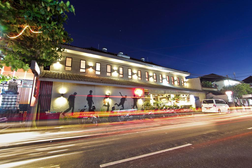 Kayun Hostel Legian Szoba fotó