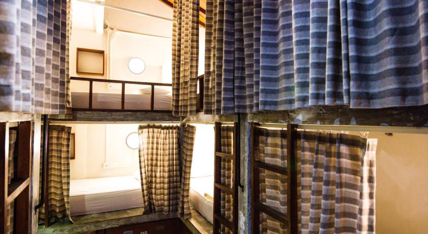Kayun Hostel Legian Szoba fotó