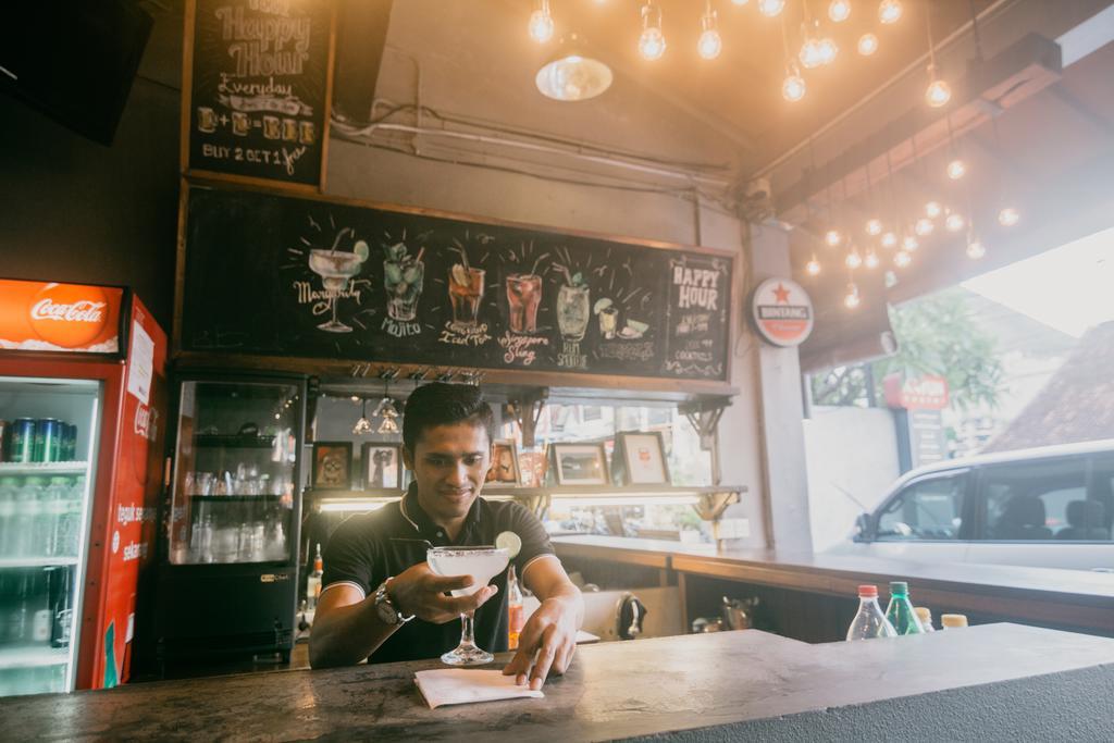 Kayun Hostel Legian Kültér fotó