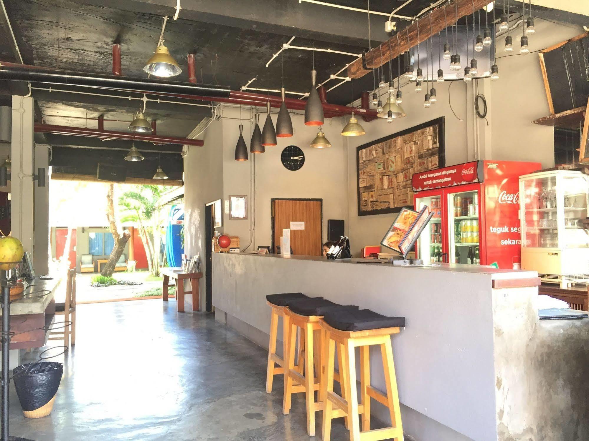 Kayun Hostel Legian Kültér fotó