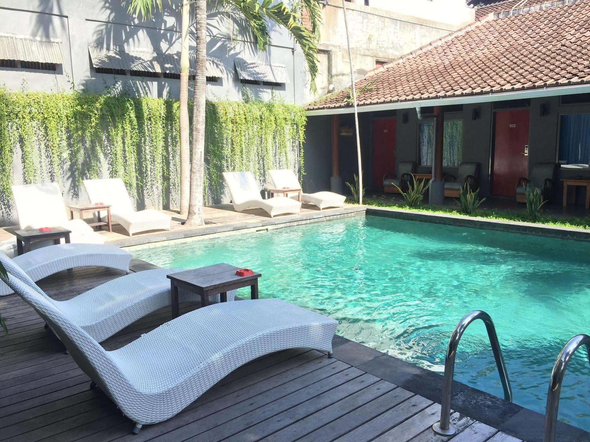 Kayun Hostel Legian Kültér fotó