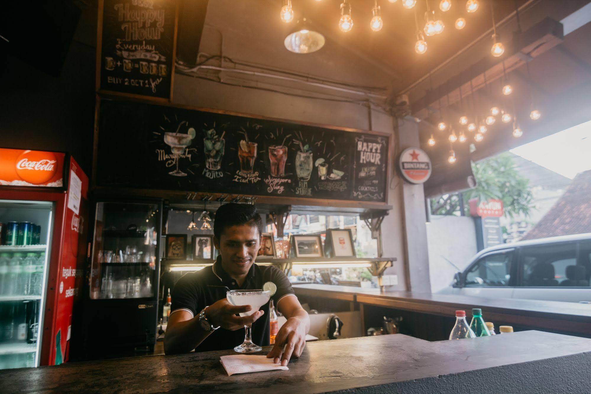 Kayun Hostel Legian Kültér fotó